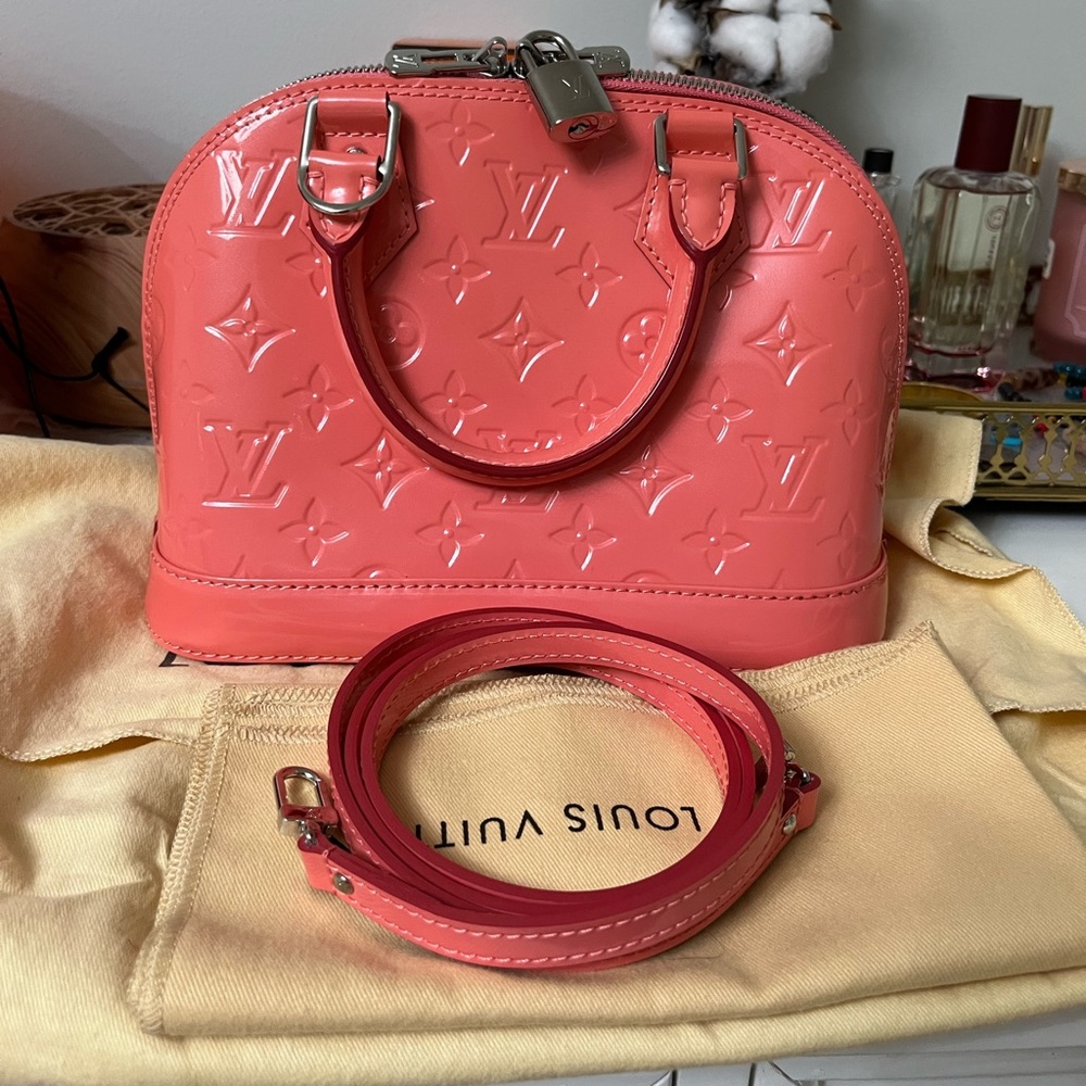 Brand new authentic Louis Vuitton Alma bb